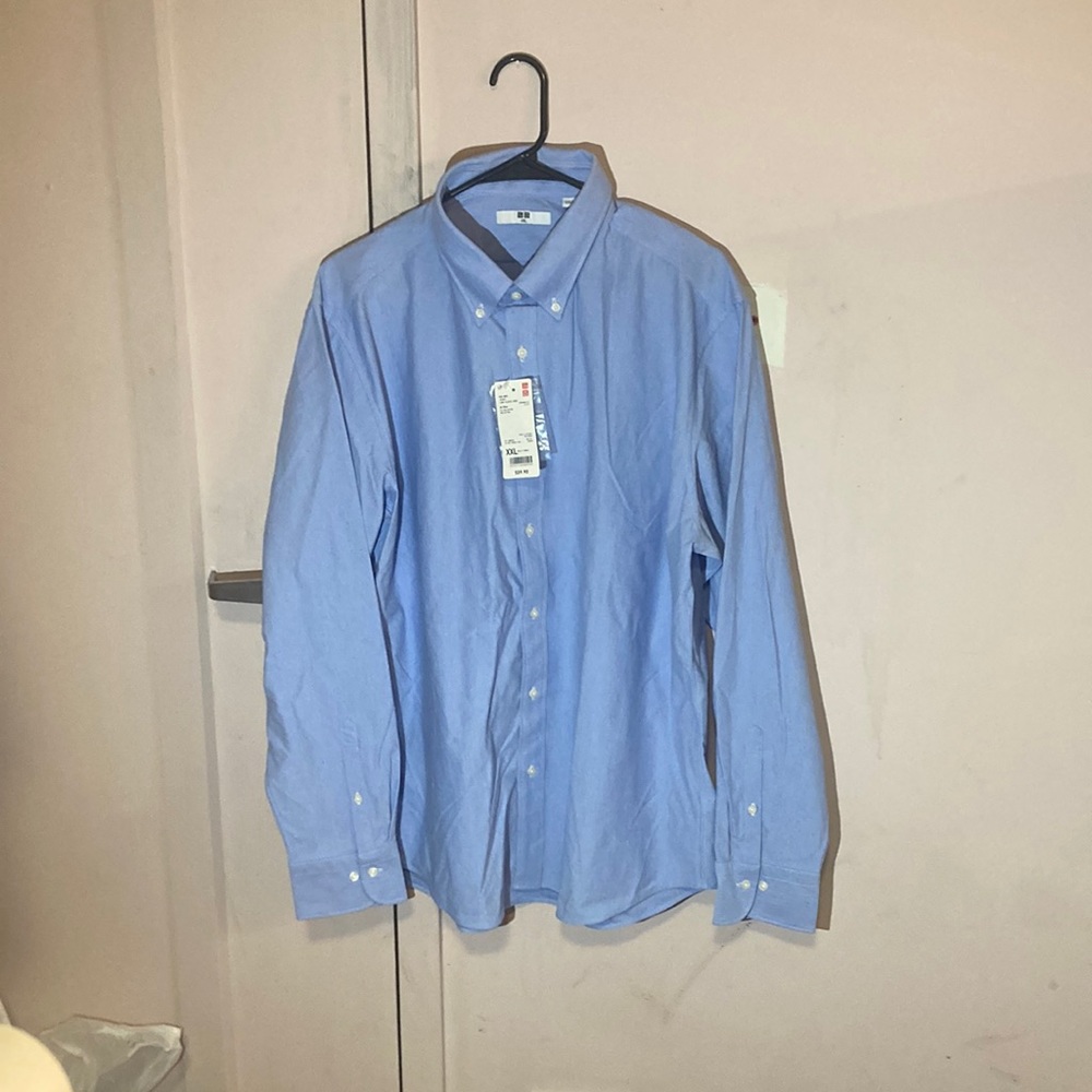 Uniqlo button down shirt